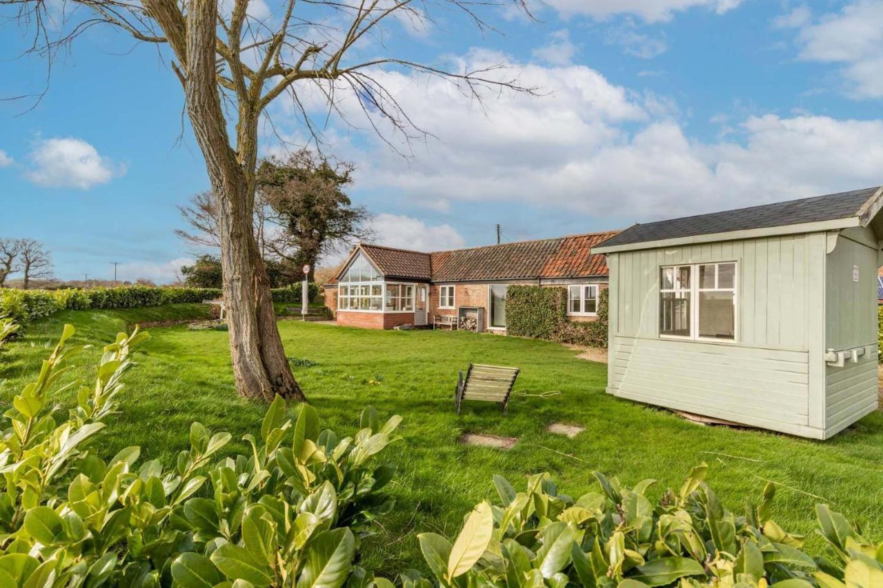 Host & Stay - Woodfalls Barn Burgh and Tuttington 외부 사진