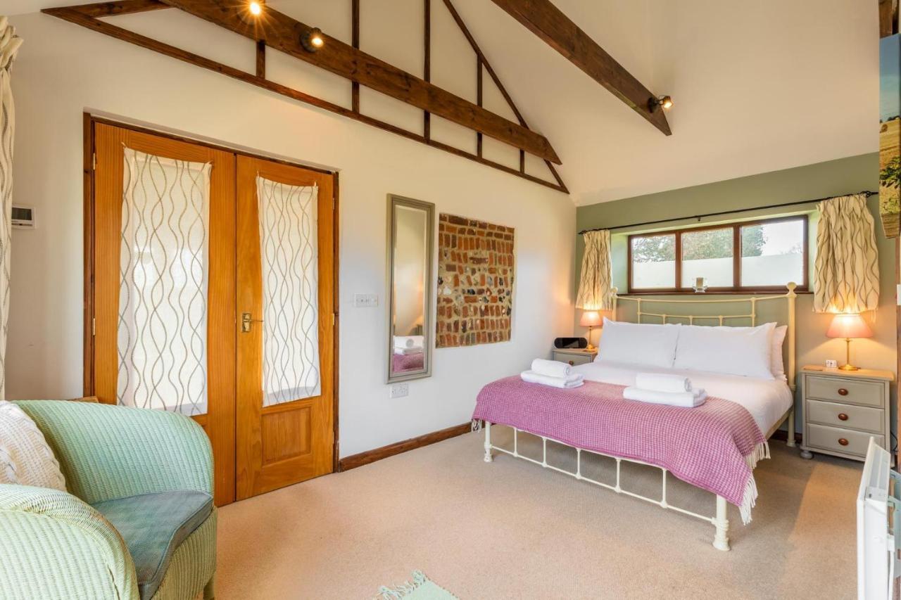 Host & Stay - Woodfalls Barn Burgh and Tuttington 외부 사진
