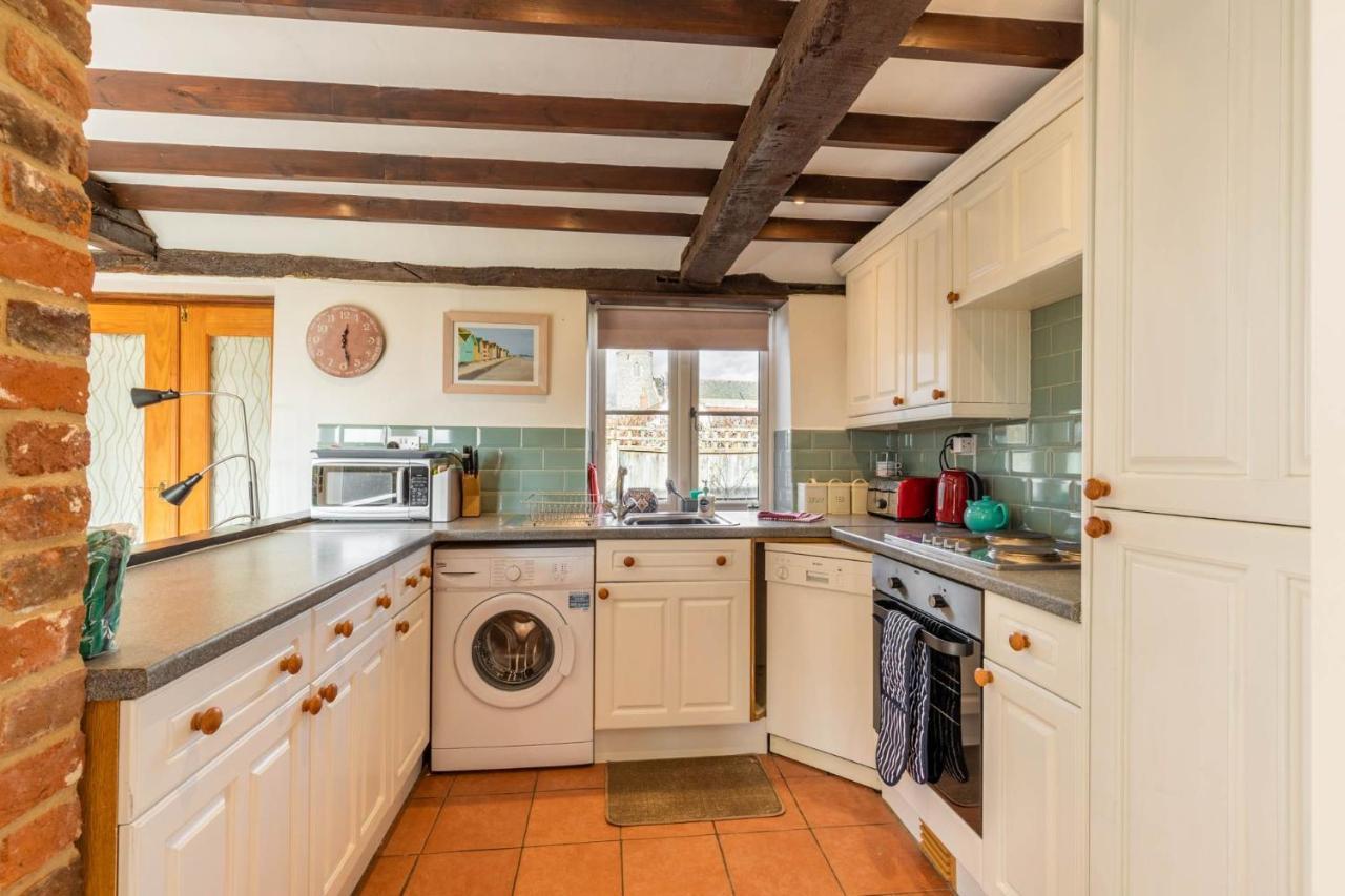 Host & Stay - Woodfalls Barn Burgh and Tuttington 외부 사진